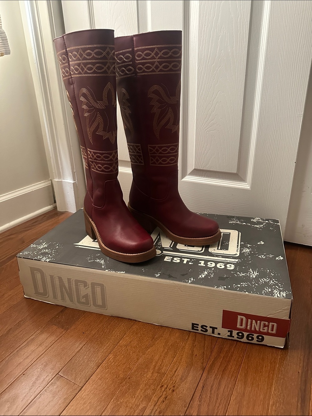 dingo Women's Tall Western Boots - Burgundy Red